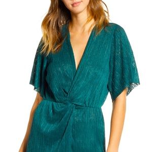 Dolman Plissé Midi Dress
ALL IN FAVOR